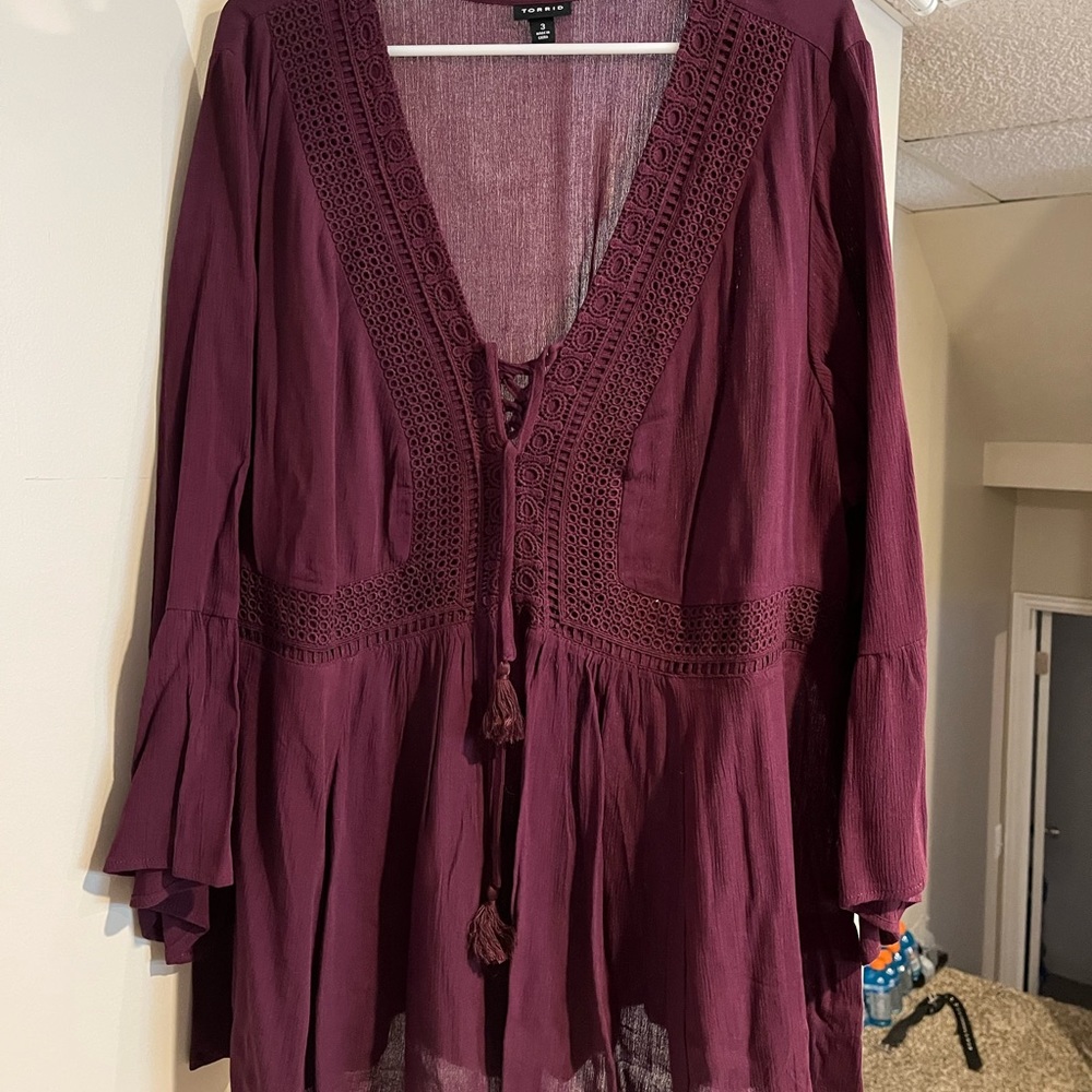 Size 3 LACE-UP BABYDOLL TOP in plum purple